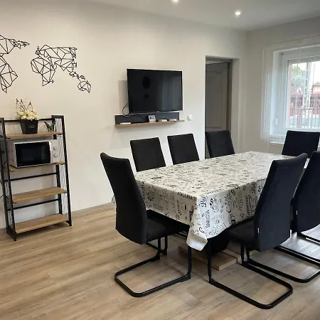Vofely Ground Floor Lejlighed Debrecen